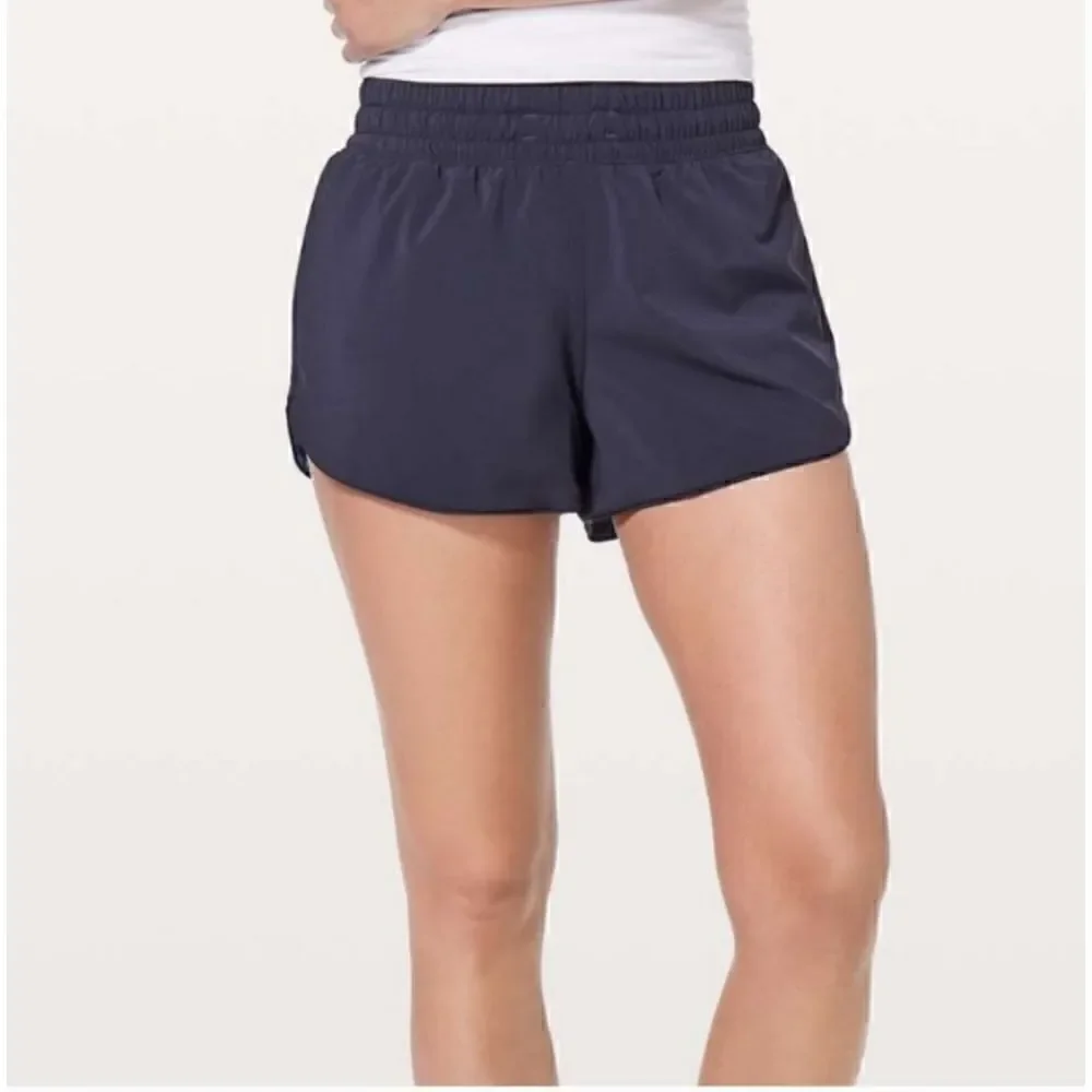 LULULEMON CHOOSE A SIDE SHORTS - BLACK NIGHT AND SUN DAZED MULTI BLUE, SIZE 4